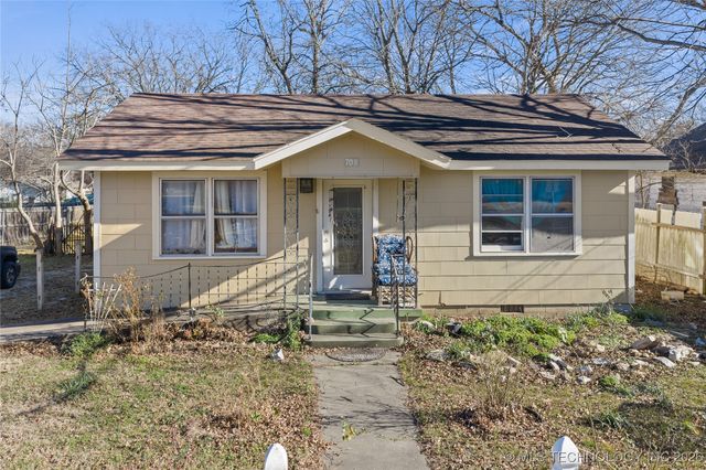 708 NE A Street, Ardmore, OK 73401