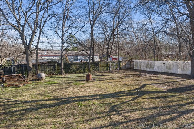 708 NE A Street, Ardmore, OK 73401