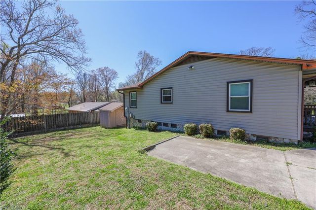 500 Lynbrook Drive, Archdale, NC 27263