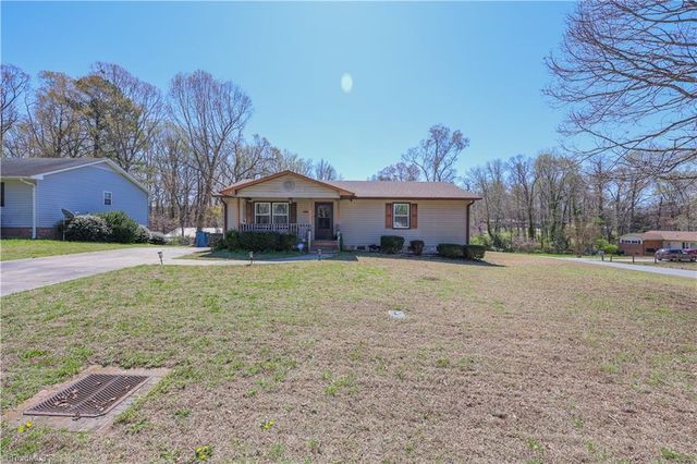 500 Lynbrook Drive, Archdale, NC 27263
