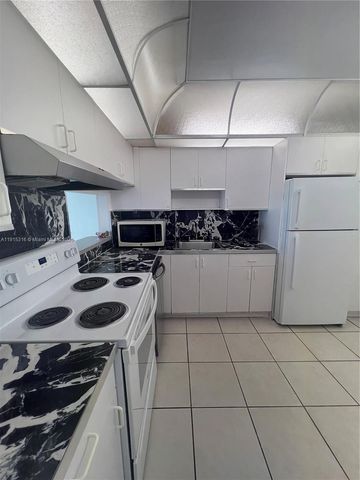 18601 NE 14th Ave 407, Miami, FL 33179