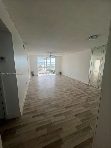 18601 NE 14th Ave 407, Miami, FL 33179