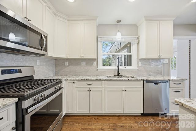 2727 Springway Drive, Charlotte, NC 28205