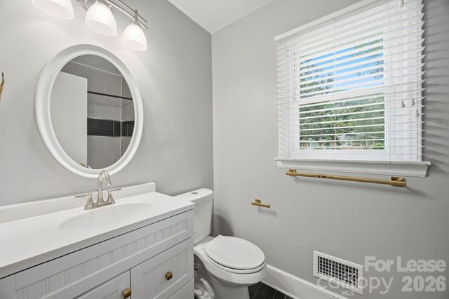 2727 Springway Drive, Charlotte, NC 28205