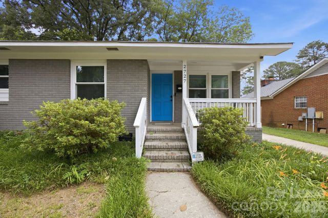 2727 Springway Drive, Charlotte, NC 28205