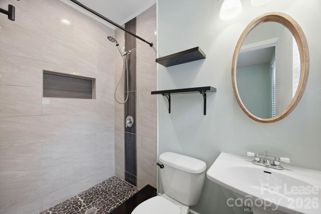 2727 Springway Drive, Charlotte, NC 28205