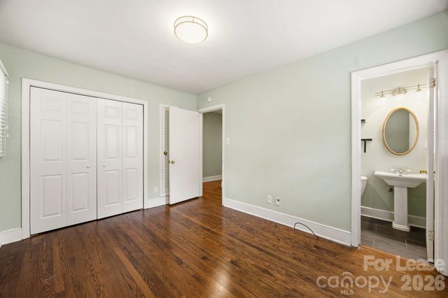 2727 Springway Drive, Charlotte, NC 28205