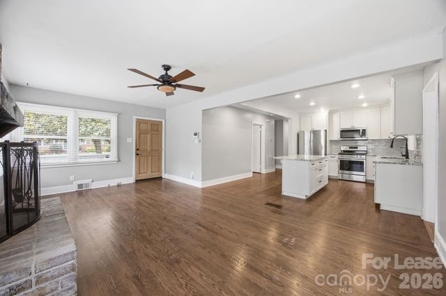 2727 Springway Drive, Charlotte, NC 28205