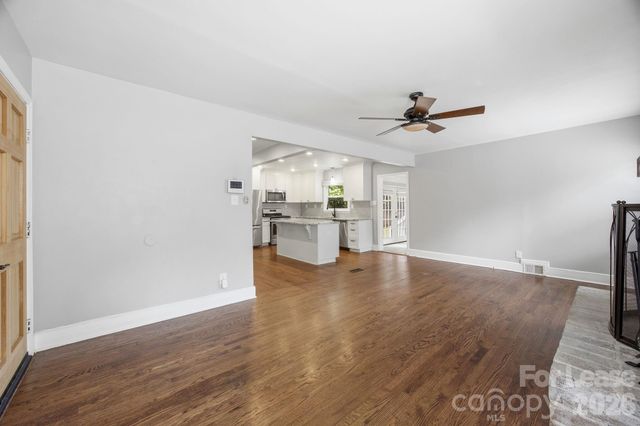 2727 Springway Drive, Charlotte, NC 28205