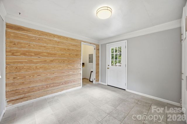 2727 Springway Drive, Charlotte, NC 28205