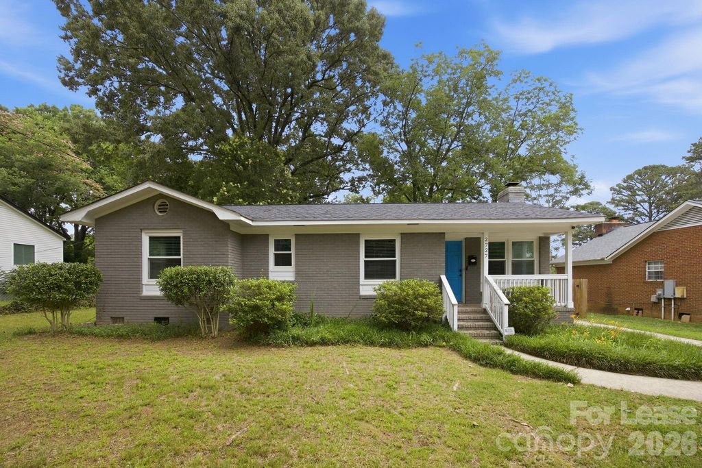 2727 Springway Drive, Charlotte, NC 28205