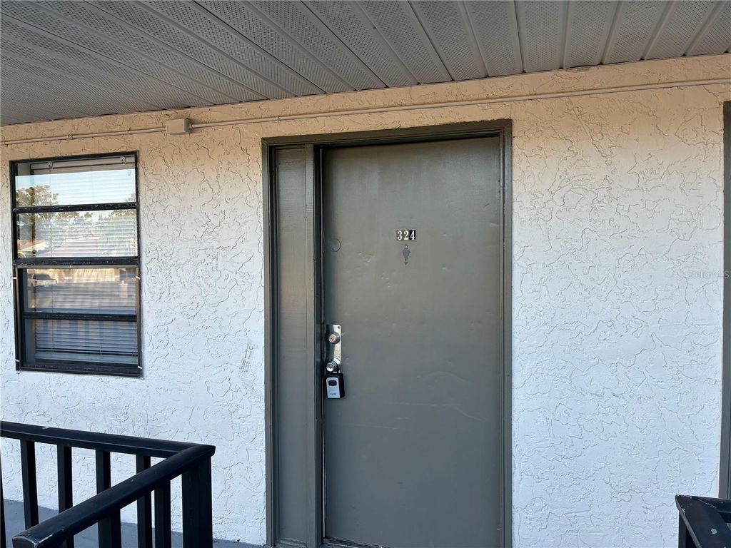 2142 BRADFORD STREET 324, Clearwater, FL 33760