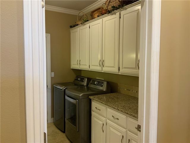 902 Bluffside Drive, Huntsville, AR 72740