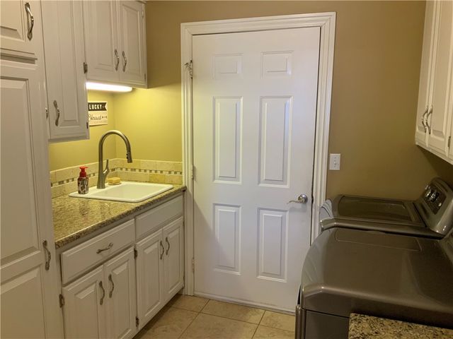 902 Bluffside Drive, Huntsville, AR 72740