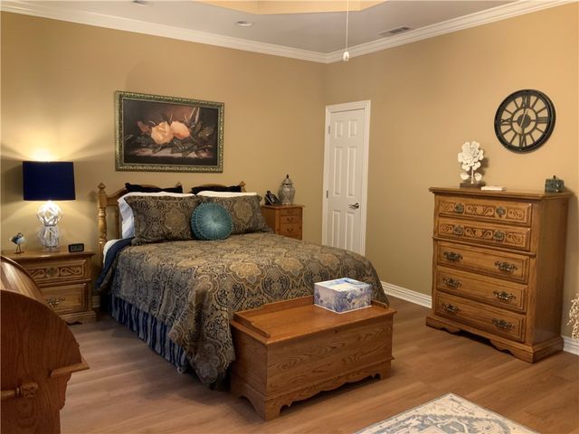 902 Bluffside Drive, Huntsville, AR 72740