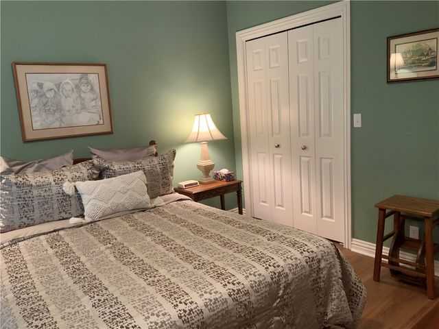 902 Bluffside Drive, Huntsville, AR 72740