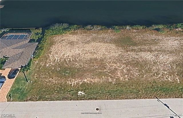 1719 SW 31st LN, Cape Coral, FL 33914