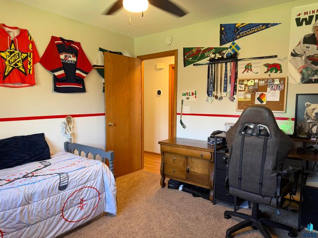 6204 N Purple Martin Ave Avenue, Sioux Falls, SD 57107