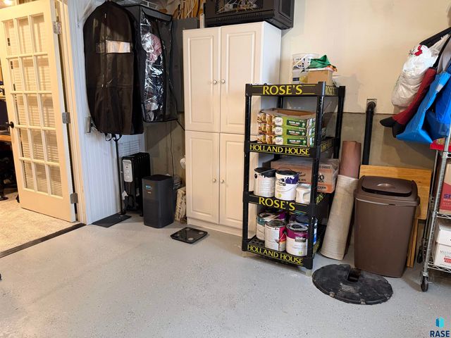 6204 N Purple Martin Ave Avenue, Sioux Falls, SD 57107
