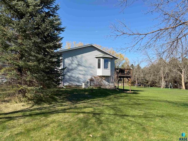 6204 N Purple Martin Ave Avenue, Sioux Falls, SD 57107