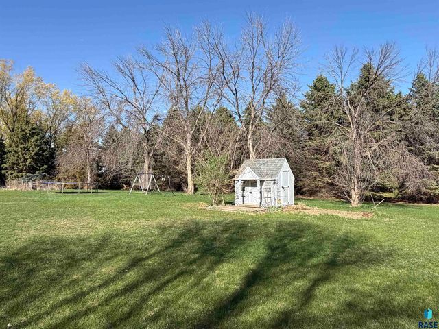 6204 N Purple Martin Ave Avenue, Sioux Falls, SD 57107