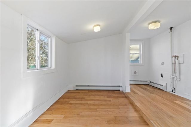 12 Franklin St, Weymouth, MA 02188