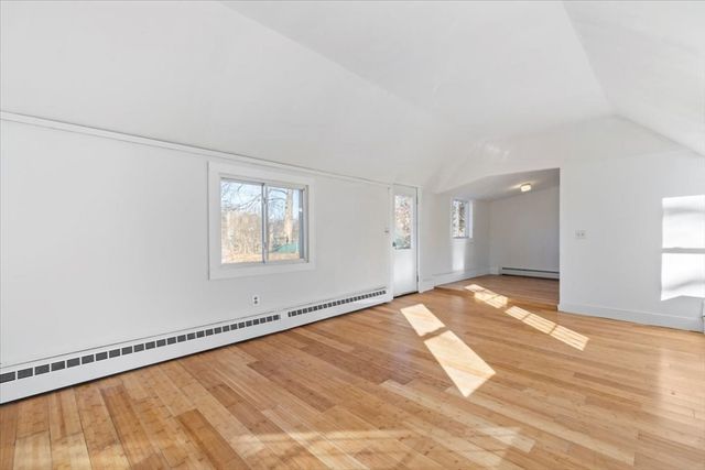 12 Franklin St, Weymouth, MA 02188