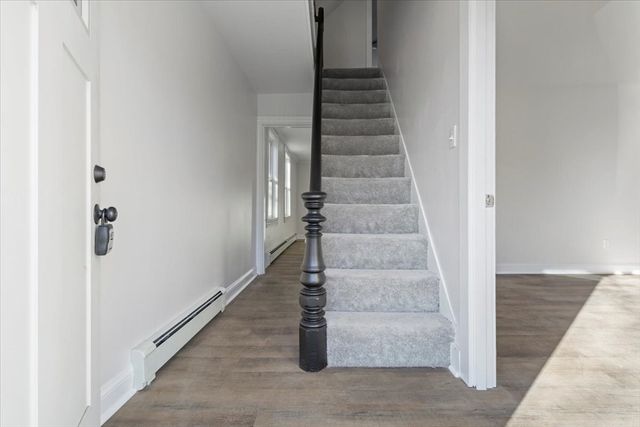 12 Franklin St, Weymouth, MA 02188