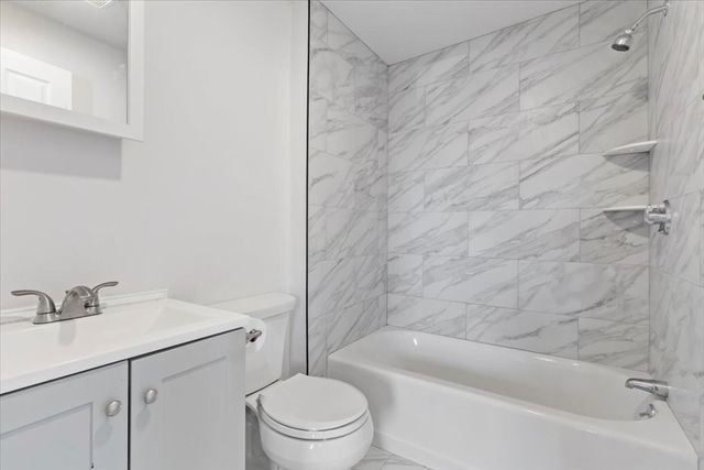 12 Franklin St, Weymouth, MA 02188