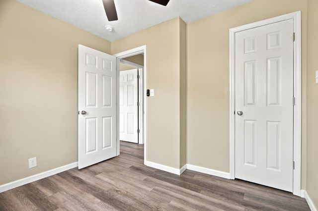 3015 Greenhill Dr, Centerville, TN 37033