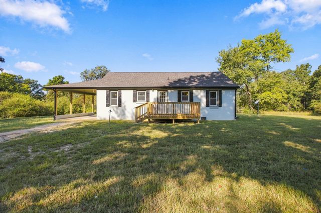 3015 Greenhill Dr, Centerville, TN 37033