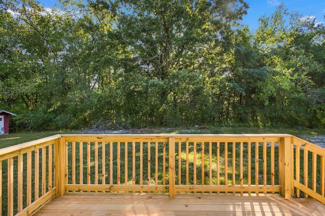 3015 Greenhill Dr, Centerville, TN 37033