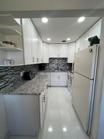 62 Farnham C 62, Deerfield Beach, FL 33442