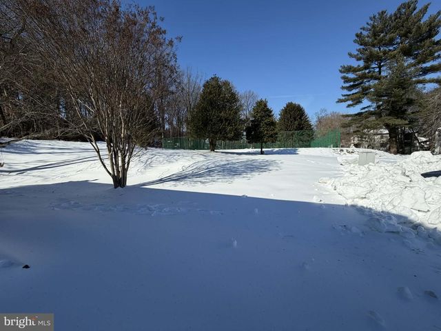 111 EASTFORD CT, Parkville, MD 21234