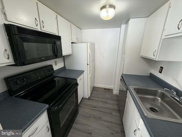 111 EASTFORD CT, Parkville, MD 21234