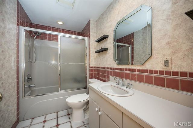 437 Hoffmeister Avenue, St Louis, MO 63125