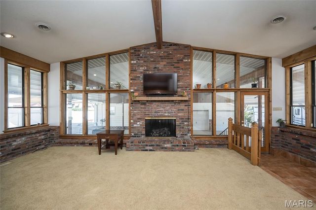 437 Hoffmeister Avenue, St Louis, MO 63125