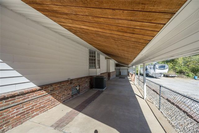 437 Hoffmeister Avenue, St Louis, MO 63125