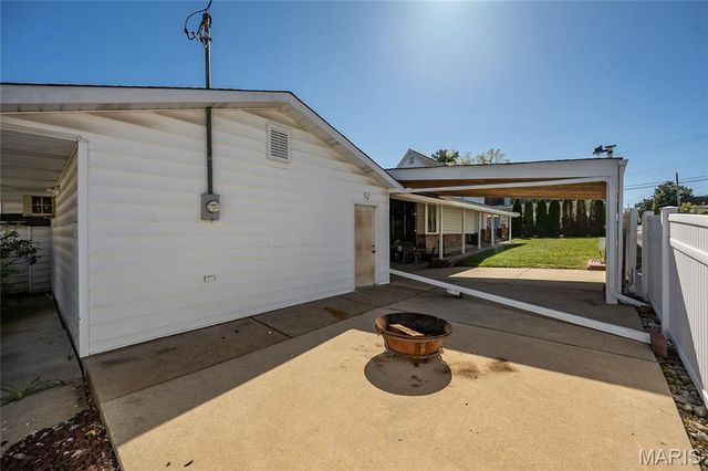 437 Hoffmeister Avenue, St Louis, MO 63125