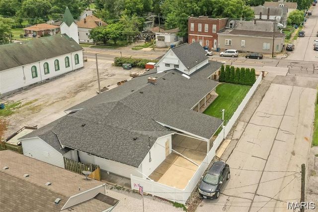 437 Hoffmeister Avenue, St Louis, MO 63125