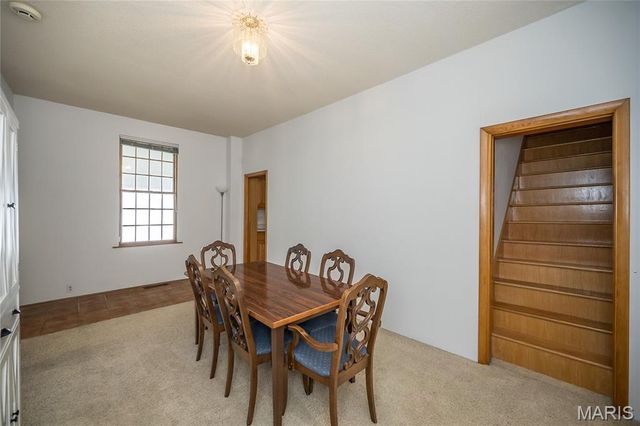 437 Hoffmeister Avenue, St Louis, MO 63125