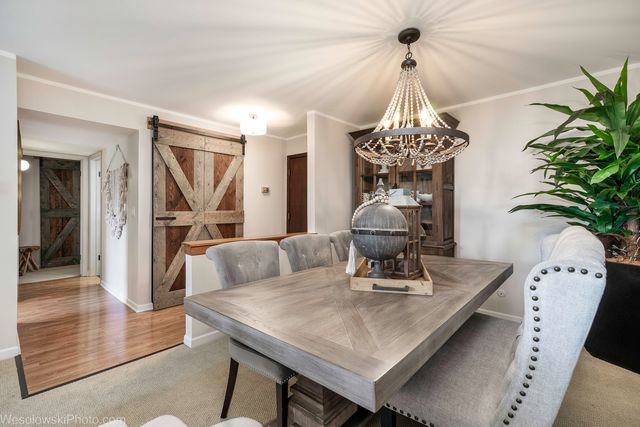 1400 N Yarmouth Place 413, Mount Prospect, IL 60056