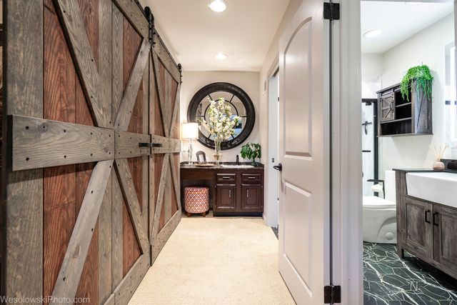1400 N Yarmouth Place 413, Mount Prospect, IL 60056