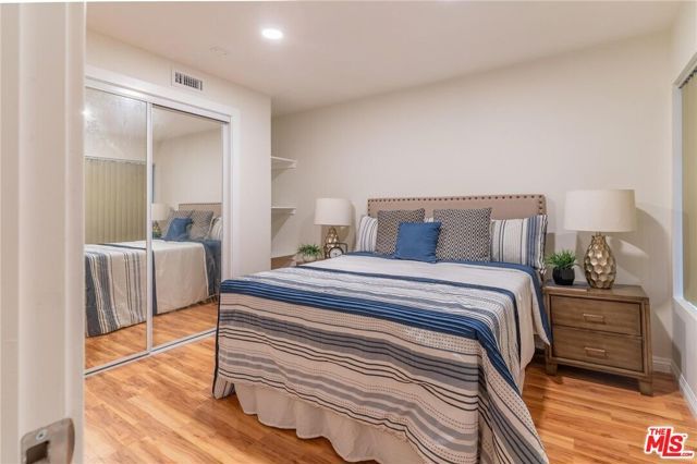 1940 N Highland Avenue 42, Los Angeles, CA 90068