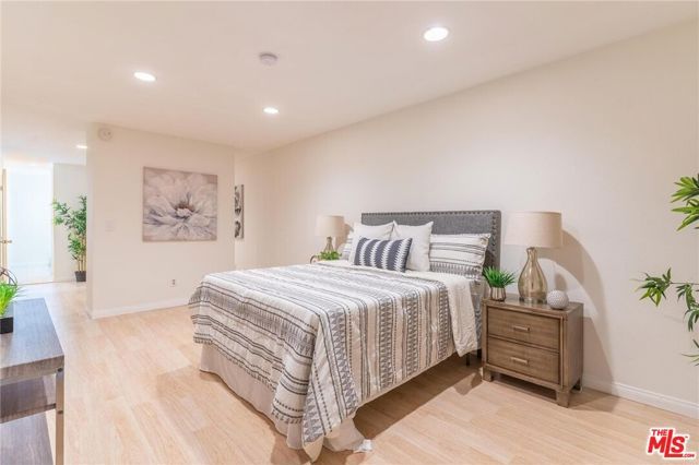 1940 N Highland Avenue 42, Los Angeles, CA 90068
