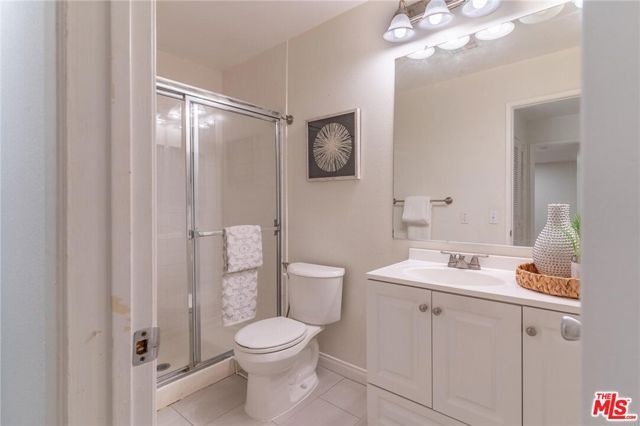 1940 N Highland Avenue 42, Los Angeles, CA 90068