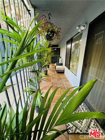 1940 N Highland Avenue 42, Los Angeles, CA 90068
