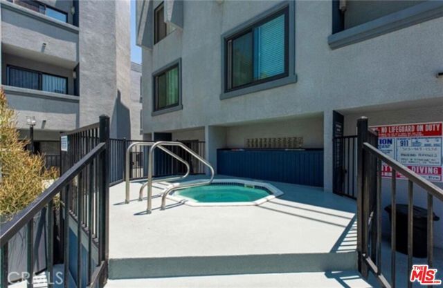 1940 N Highland Avenue 42, Los Angeles, CA 90068