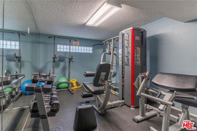1940 N Highland Avenue 42, Los Angeles, CA 90068