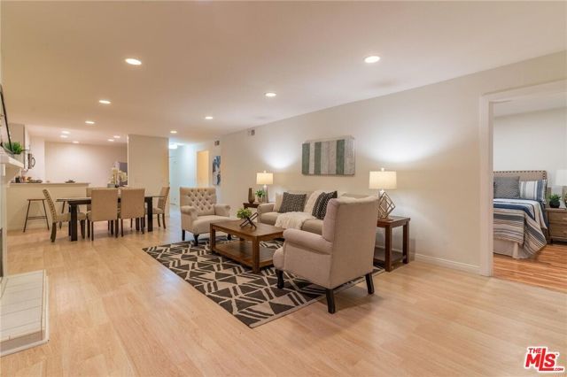 1940 N Highland Avenue 42, Los Angeles, CA 90068